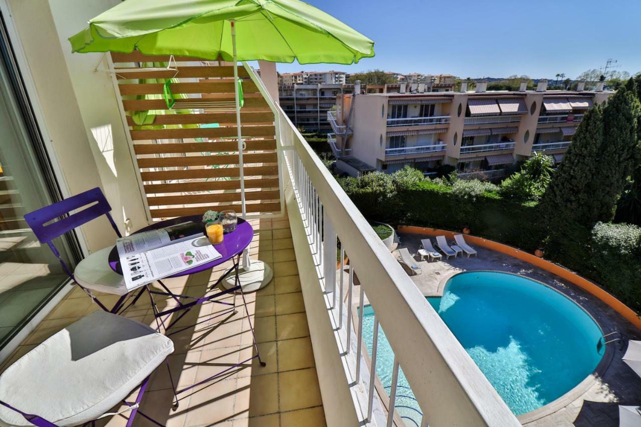 Hotel Restaurant De La Mer Golfe-Juan Bagian luar foto