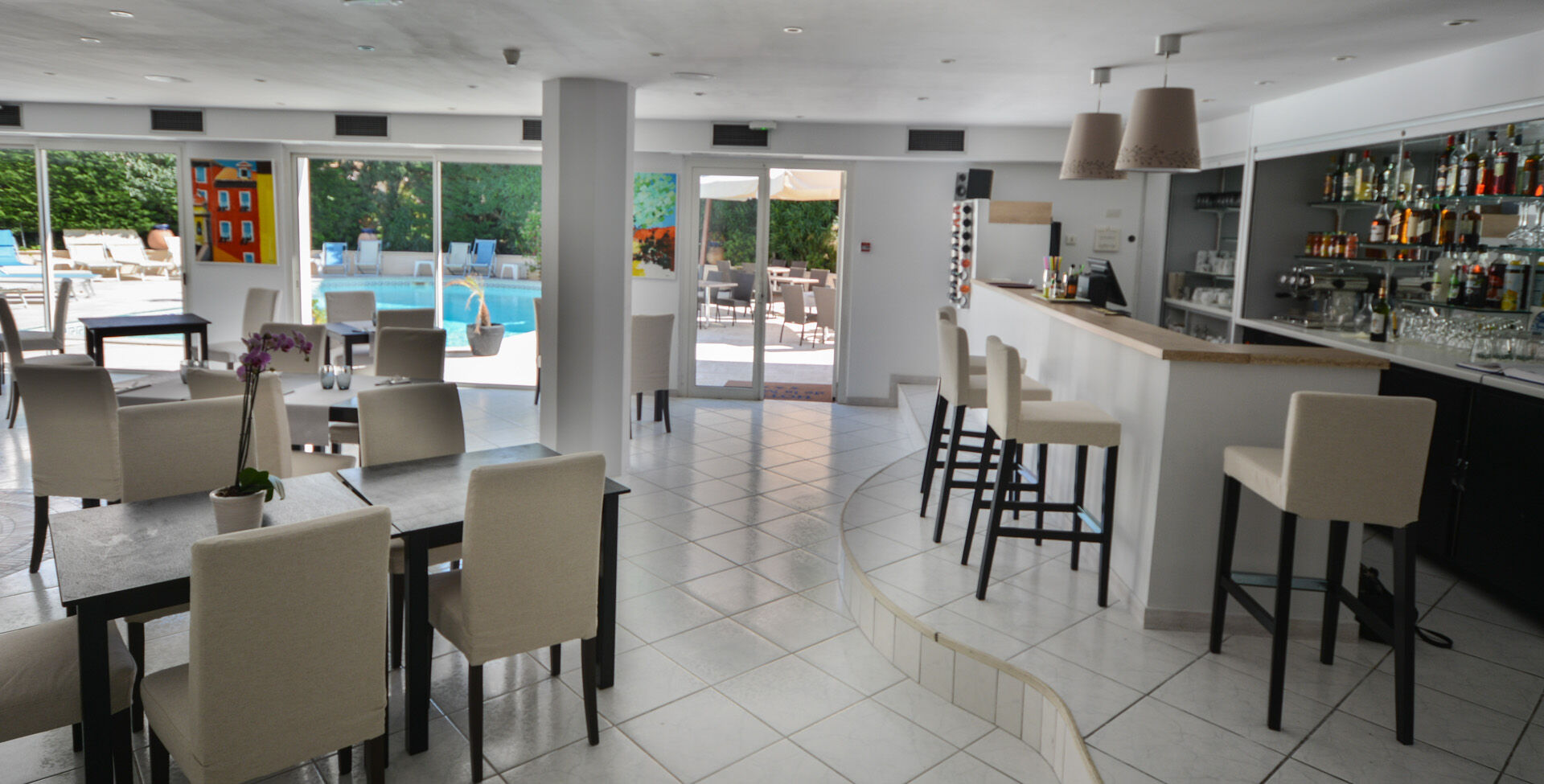 Hotel Restaurant De La Mer Golfe-Juan Bagian luar foto